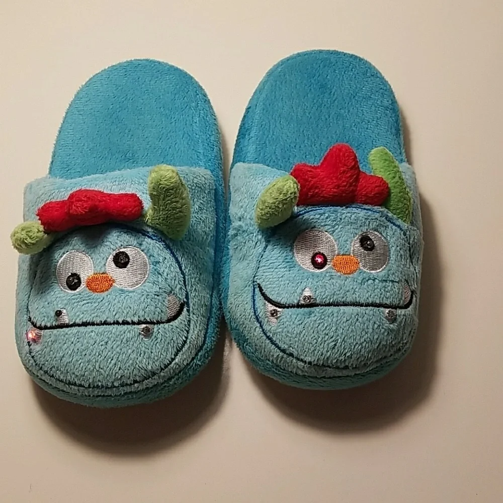 Kids Monster Slippers Size: Small (light up)